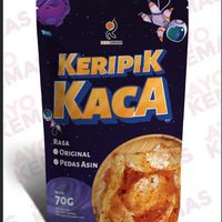 Keripik kaca dengan tekstur yang tipis dan crunchy cocok untuk cemilan