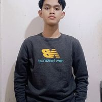Crewneck (NB) New Balance (Second/Thrift)