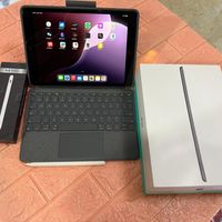 Ipad 9 64gb wifi fullset keyboard pencil mulus