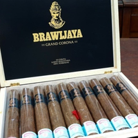 Cerutu Brawijaya Grand Corona Isi 10 Cigar Wooden Box