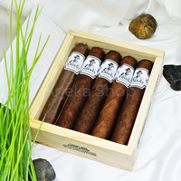 Cerutu Johnny Short Robusto Wooden Box Isi 10 Cigar