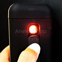 Kotak dengan Korek Api Elektrik USB