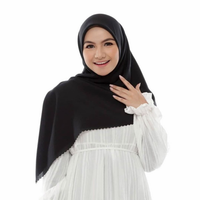 Jilbab Segiempat Bella Square Pollycotton Laser Cut