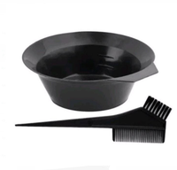Sisir kuas dan mangkok semir cat rambut
